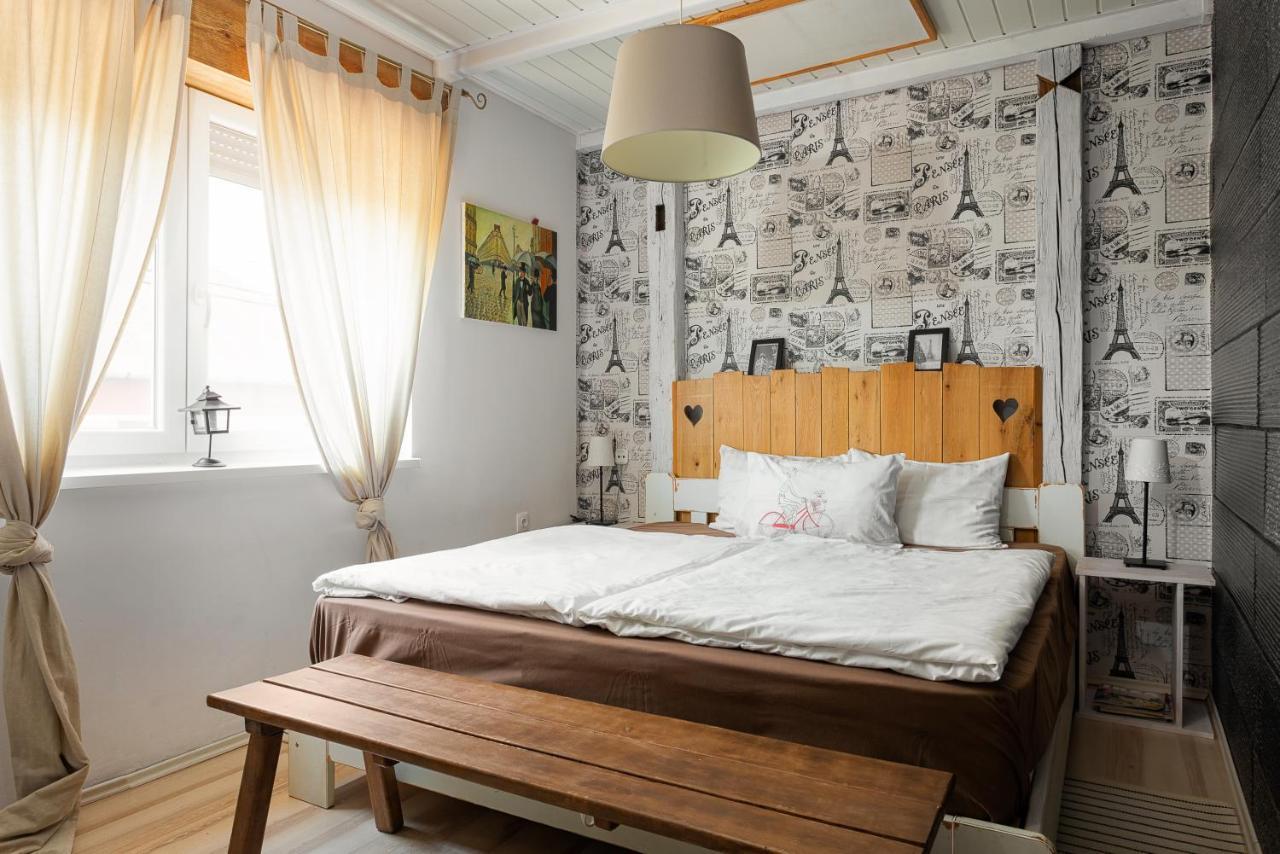 Patakpart Vendeghaz Apartment Egerszalok Bagian luar foto